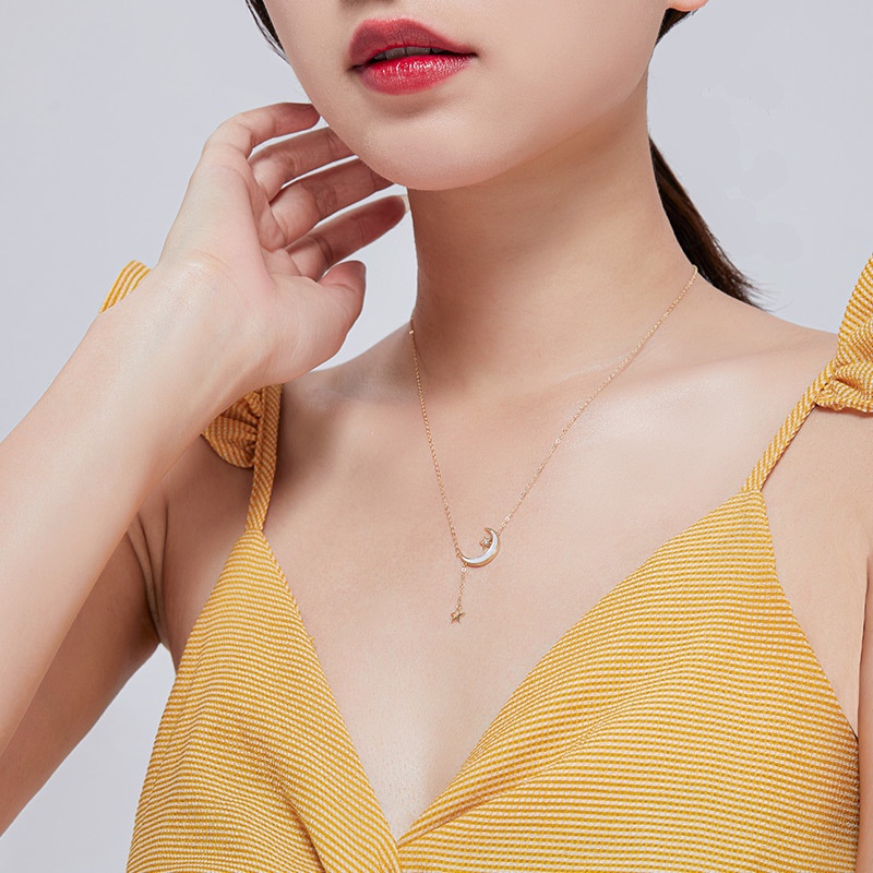 Hàng Mới Về Mới Vòng cổ Thép Titan Mặt Hình Ngôi Sao Và Mặt Trăng Thời Trang Cho Nữ