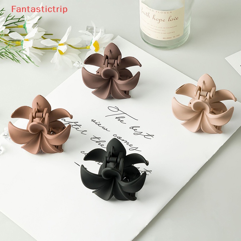[Fantastictrip] Kẹp Tóc Móng Vuốt Màu Trơn Hoa Mặt Nhám Phong Cách Cổ Điển Thanh Lịch Mới