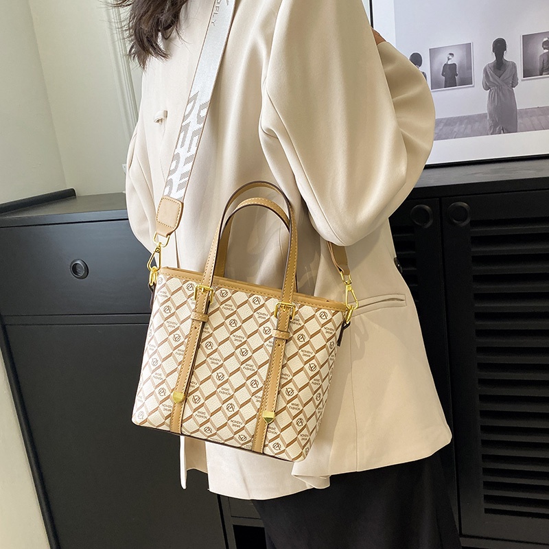 Túi tote Đeo Vai Cỡ Lớn Đính Đá Kim Cương Phong Cách retro Thời Trang Cao Cấp Cho Nữ