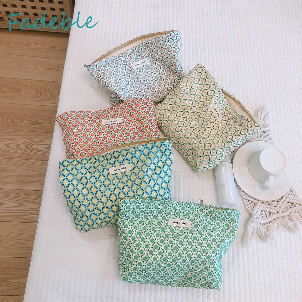 Túi Đựng Mỹ Phẩm Chất Liệu Cotton Sức Chứa Lớn Họa Tiết Hoa Xinh Xắn Tiện Dụng