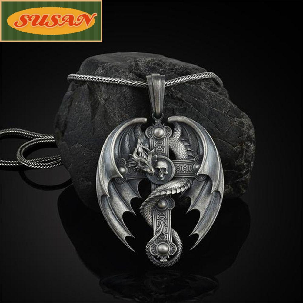 Vòng cổ Mặt Đầu Lâu Có Cánh Phong Cách Gothic