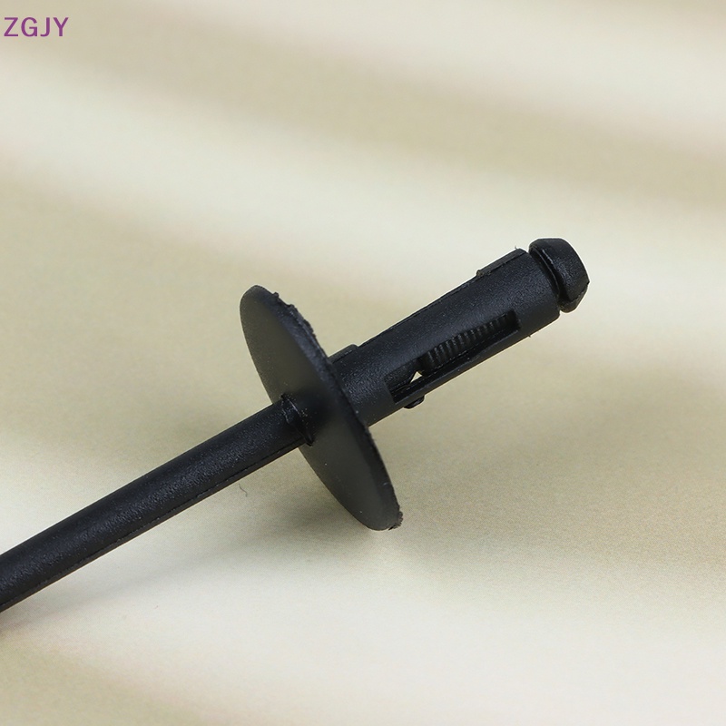 Set 10 Đinh Tán Bằng Nhựa Màu Đen Cho Xe Hơi Mới