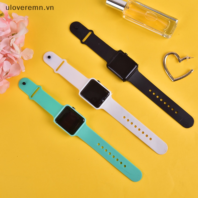 Đồng Hồ Điện Tử Dây Silicone Mặt Vuông Có Đèn LED