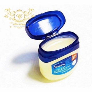 Vaselin Mỹ dưỡng ẩm môi 49g (chính hãng )