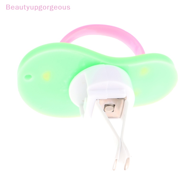 Kẹp Điều Hòa Xe Hơi Dạng Lật Màu Sáng Tiện Dụng