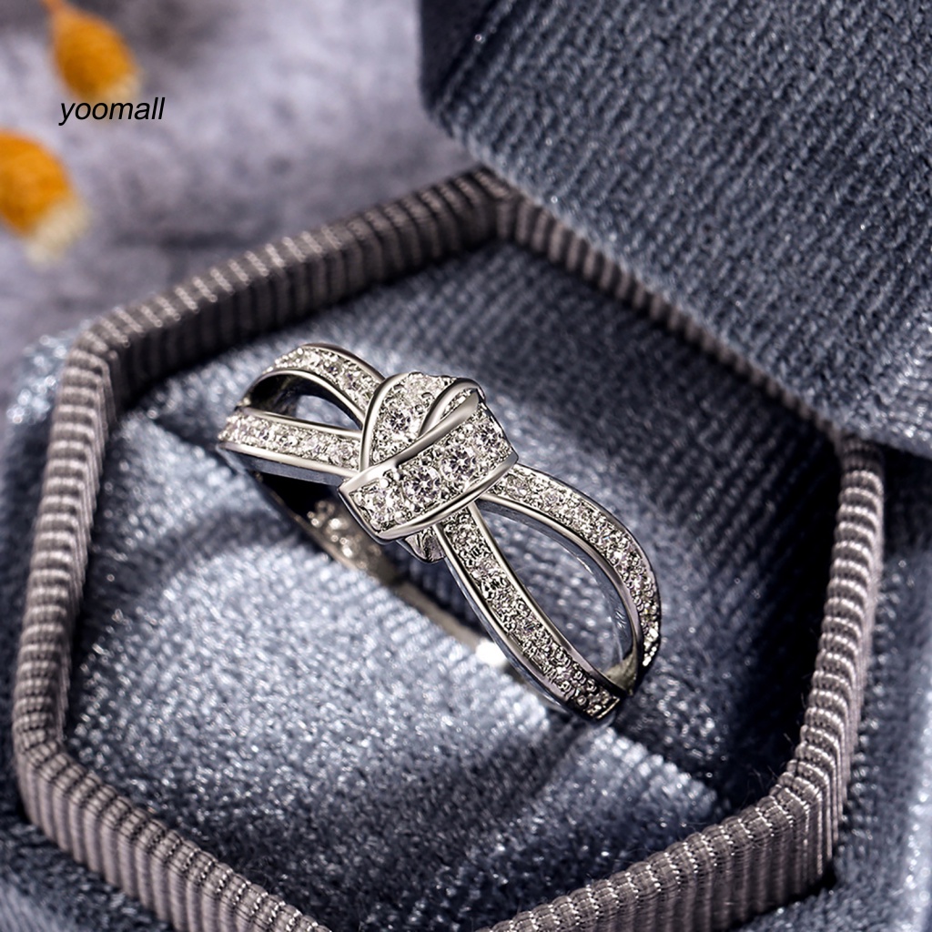 Nhẫn Hợp Kim Hình Nơ Xoắn Đính Đá Thời Trang Cho Nữ