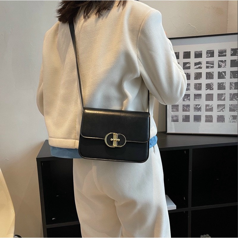 Túi đeo chéo đeo vai nữ thời trang basic da trơn 2 ngăn HOKOBI K66