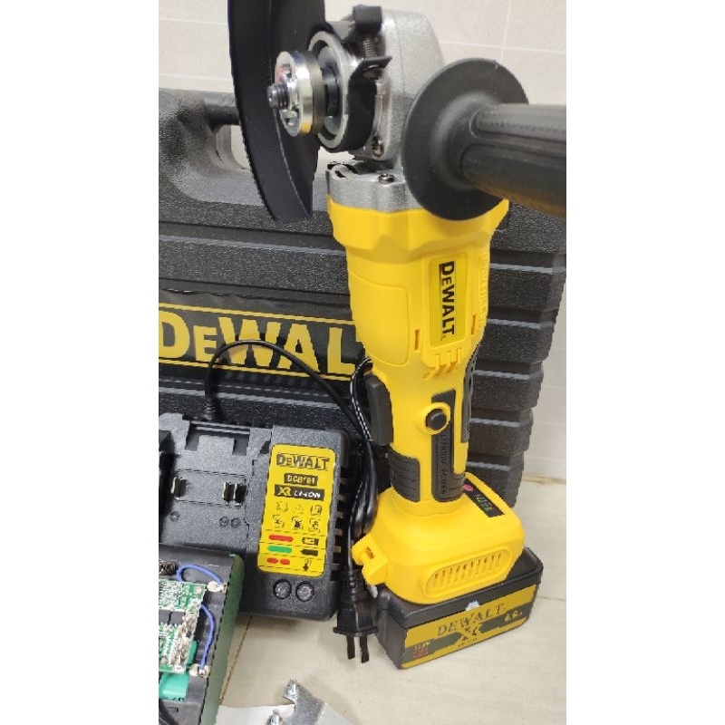 Máy cắt, máy mài pin Dewalt không chổi than ,chân pin phổ thông
