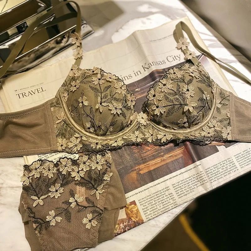 Đệm Nâng Ngực Bằng Thép Mềm Chống Chảy Xệ Thêu Họa Tiết Xinh Xắn Cho Nữ