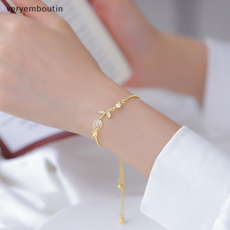 Vòng Tay Chuỗi Hạt Màu Vàng Hình Hoa Tulip Đính Đá Opal Đơn Giản Thời Trang Cho Bạn Gái