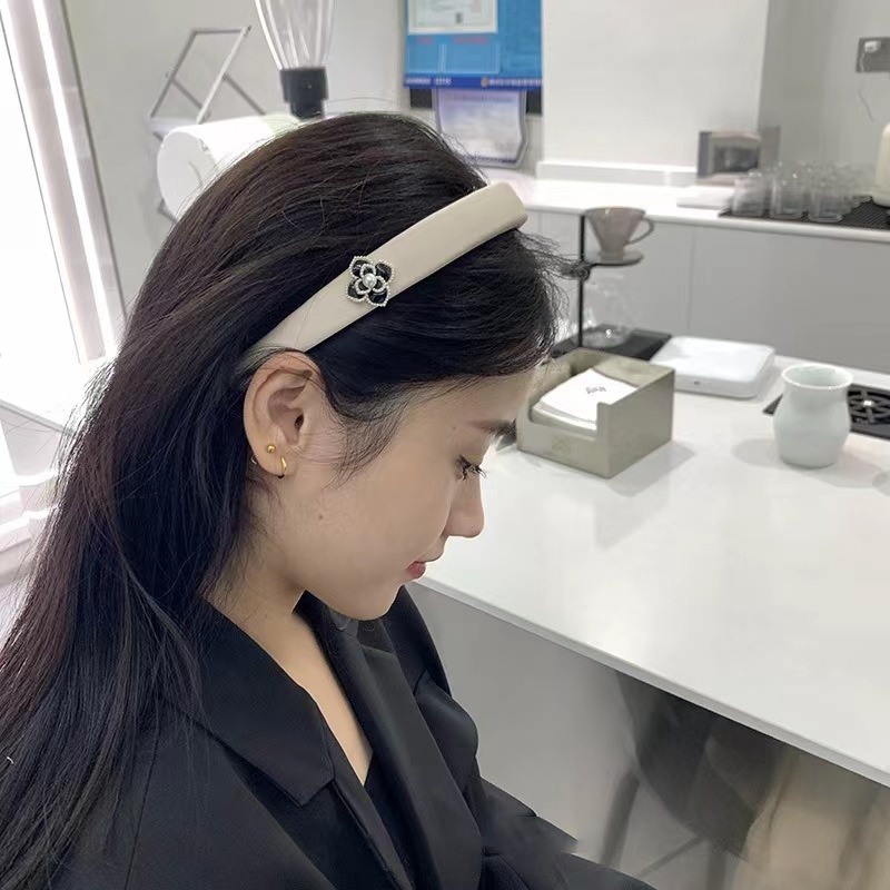 Băng Đô Cài Tóc Đính Hoa Thiết Kế Đơn Giản Cho Nữ