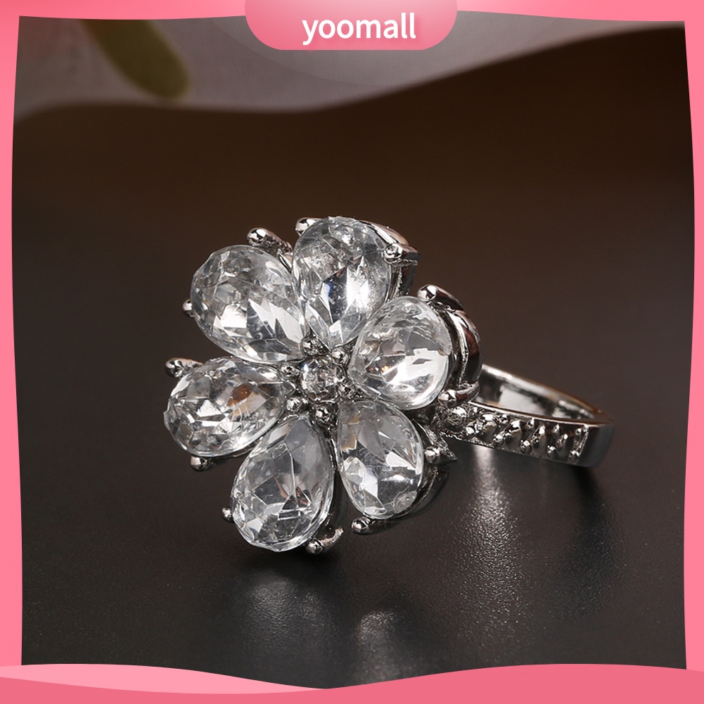 Nhẫn Đính Hôn Mặt Hoa Đính Đá Zircon Thời Trang Dành Cho Nữ