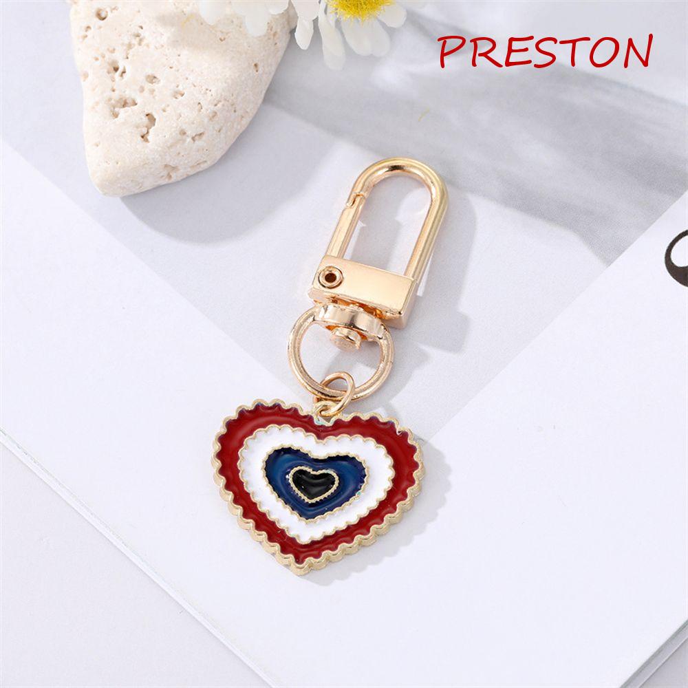 1 Móc Khóa Hình Đôi Mắt Xanh Dễ Thương
