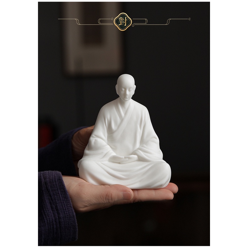 Tượng tu sĩ ngồi thiền, tăng nhân ngồi thiền, nhà sư ngồi thiền. tiểu cảnh, non bộ bể cá, ghép lũa, để bàn trà