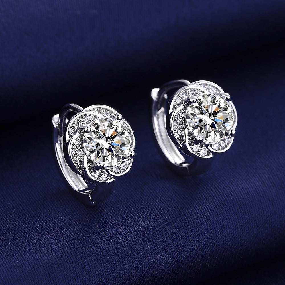 Khuyên Tai Hình Hoa Hồng Đính Kim Cương Trắng Thời Trang Đơn Giản Cổ Điển Cho Nữ