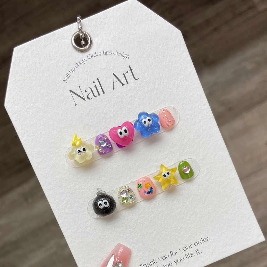 Móng Tay Giả Ngắn Màu Kẹo Mắt Nhỏ Dễ Thương Có Thể Tái Sử Dụng Và Tháo Rời Phong Cách Hoạt Hình Cho Trẻ Em