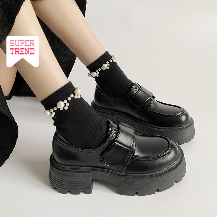 Giày Mũi Tròn Quai Dán Màu Trơn Thoải Mái Dễ Phối Đồ Thời Trang