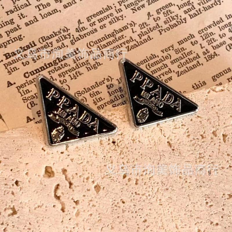Bông Tai Mạ Bạc 925 Hình Tam Giác In Logo Phong Cách Âu Mỹ Kiểu Mới