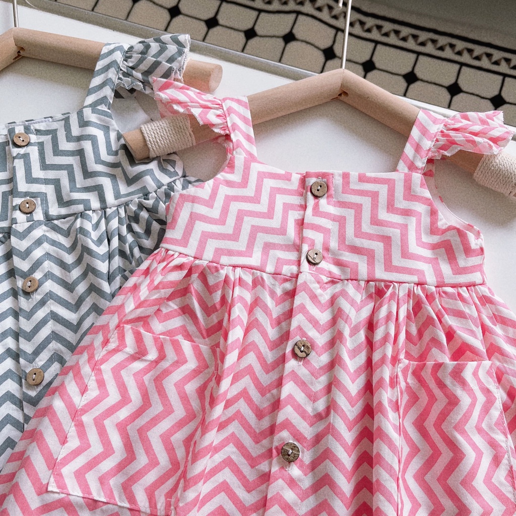 Váy bé gái hai dây cánh tiên phối túi có 2 màu hồng, xám