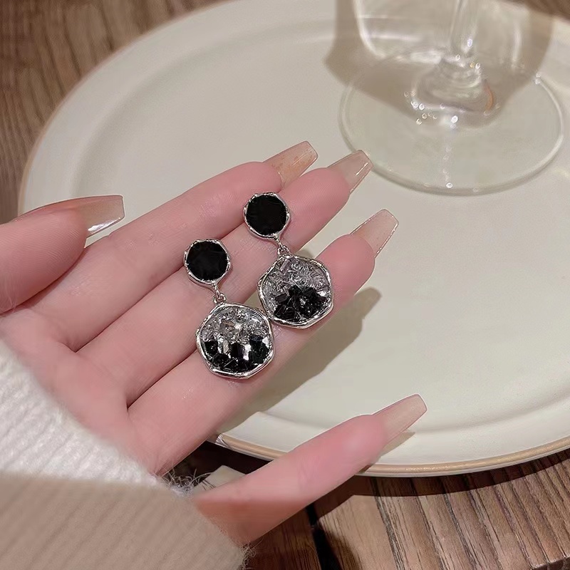 Bông Tai S925 Đính Pha Lê Đen Gradient Phong Cách Retro 2023