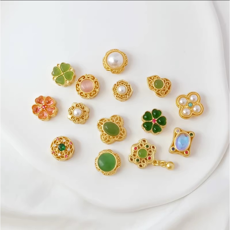 Ốp Điện Thoại Mạ Vàng 18k Hình Hoa Năm Lá Dát Đá Ngọc Bích