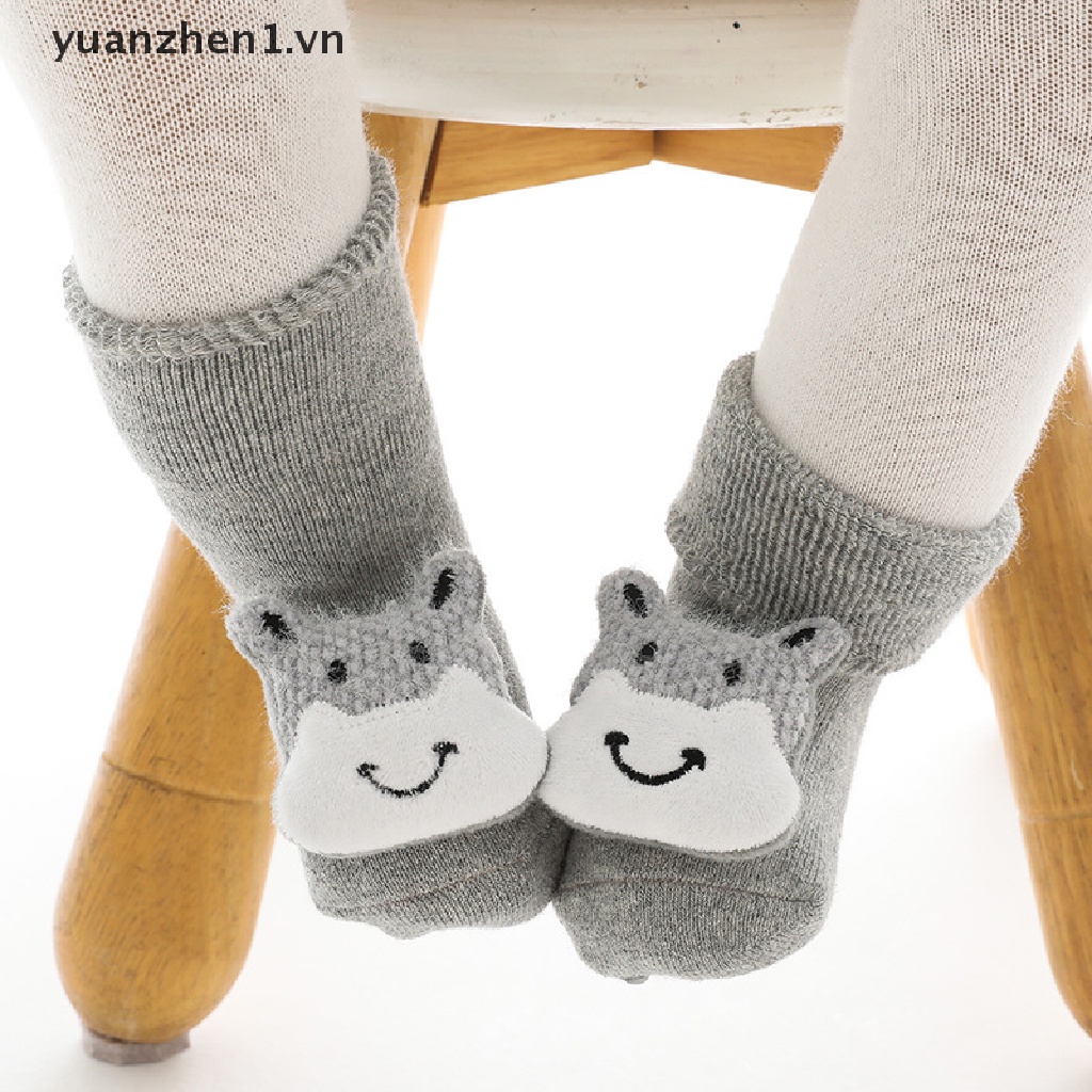 Tất Nhung Dày Chống Trượt Họa Tiết Hoạt Hình Cho Bé