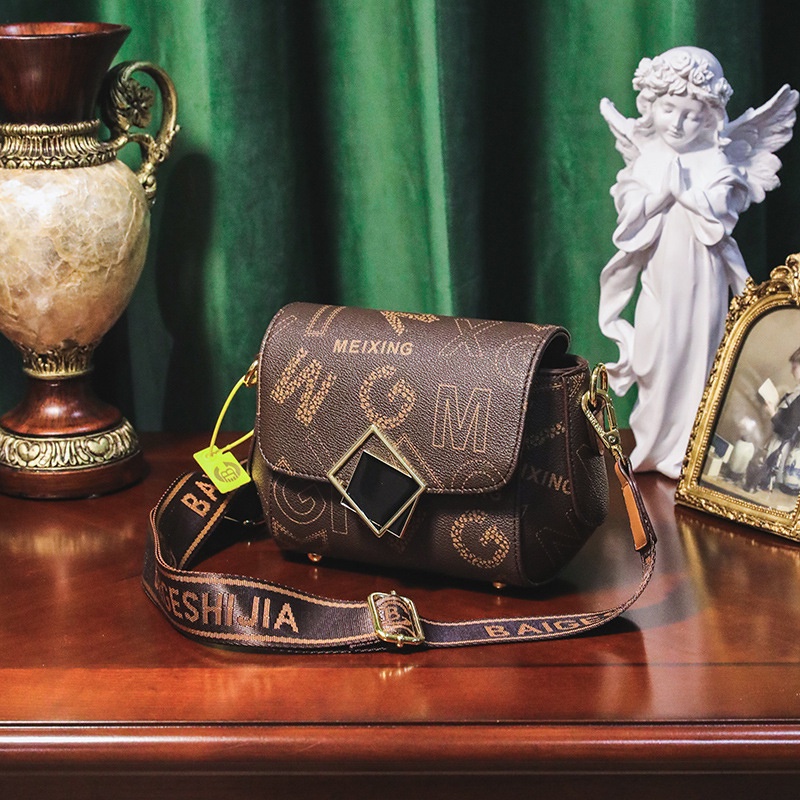 Túi Đeo Vai Vuông Nhỏ Dây Bản Rộng In Họa Tiết Chữ Thời Trang Chất Lượng Cao Cho Nữ