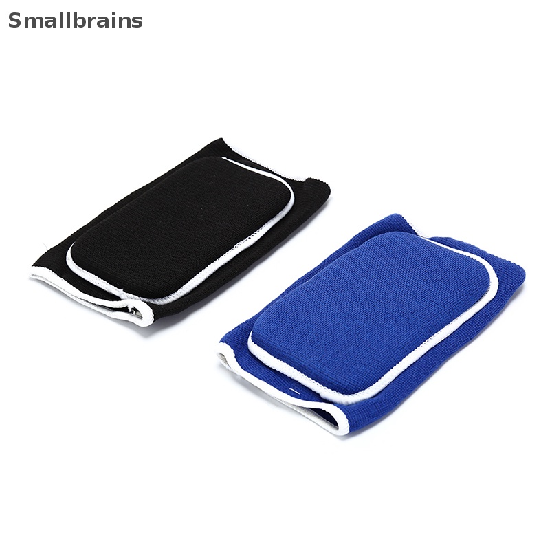 Smbr 1 Đệm Xốp Hỗ Trợ Đỡ Cổ Tay Khi Chơi Bóng Rổ Đệm Xốp Hỗ Trợ Đỡ Cổ Tay Màu Đen / Xanh Dương Tiện Dụng Khi Chơi Bóng Rổ Set Tấm Xốp + Thảm Dệt Kim Lót Sàn Tiện Dụng