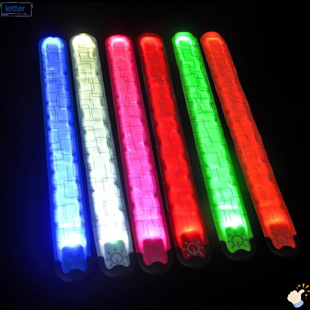 Vòng Đeo Tay Chạy Bộ Đạp Xe Ban Đêm Có Đèn LED Sạc USB