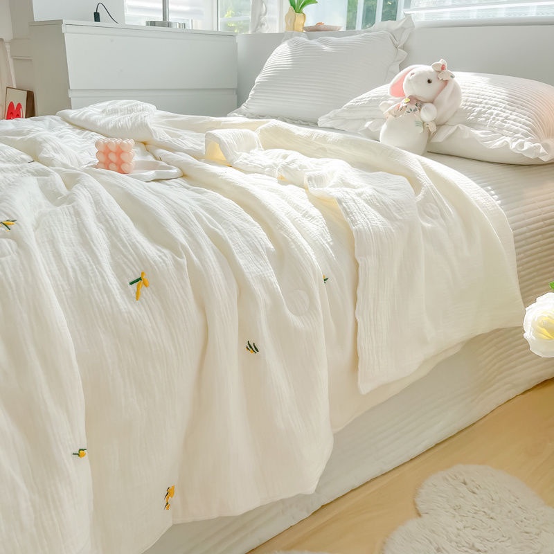 Chăn Bông Hai Lớp Siêu Mềm Mại Thoáng Khí Có Thể Giặt Máy Tiện Lợi