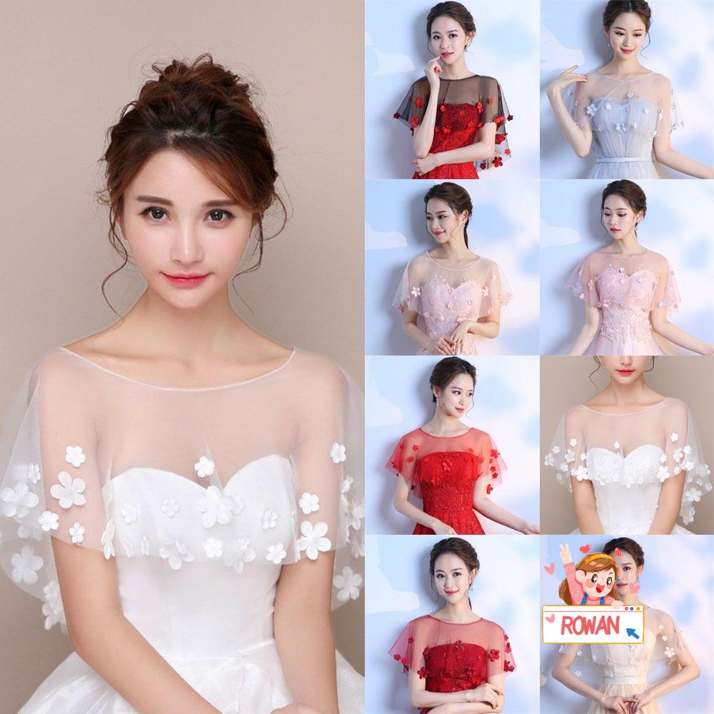 Khăn Choàng Mềm Mại Hóa Trang Cho Cô Dâu Trong Tiệc Cưới