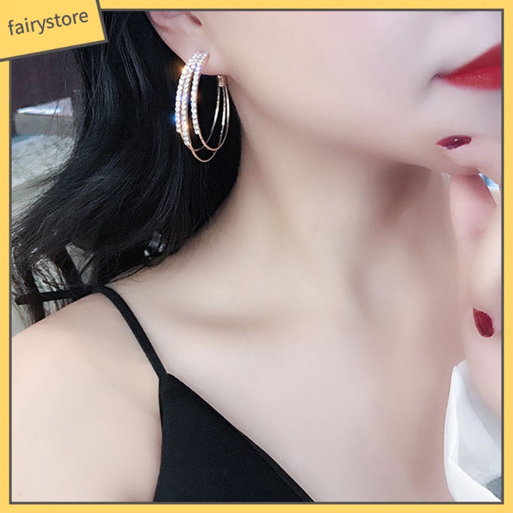 1 Đôi Bông Tai Hình Chữ C Ba Lớp Đính Đá Lấp Lánh Dành Cho Nữ