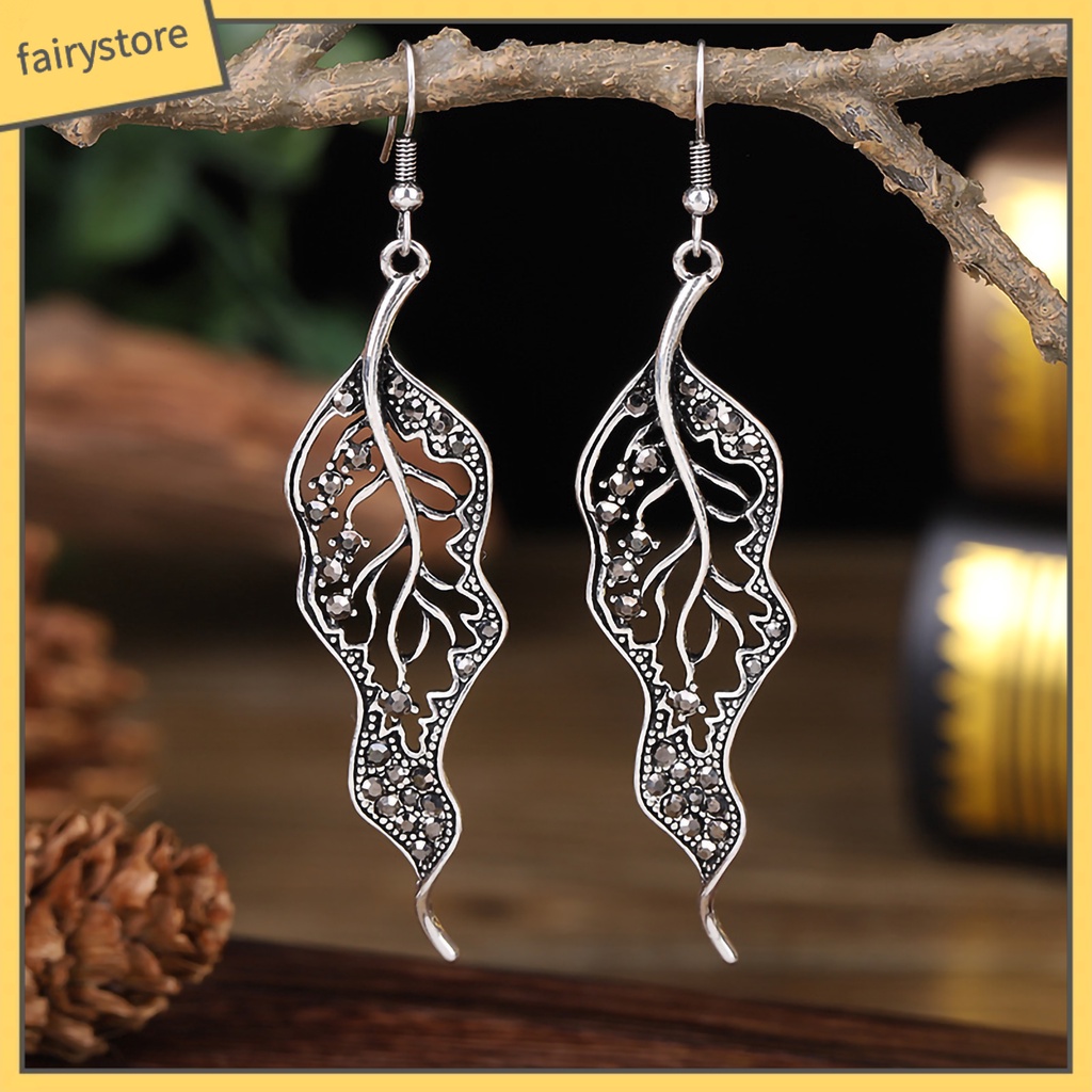 1 Đôi Bông Tai Hình Chiếc Lá Đính Đá Sáng Tạo Dành Cho Nữ