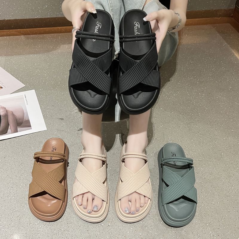 Dép Sandal Đế Mềm Chống Trượt Thời Trang Đi Biển Mùa Hè Dễ Phối Đồ Dành Cho Nữ