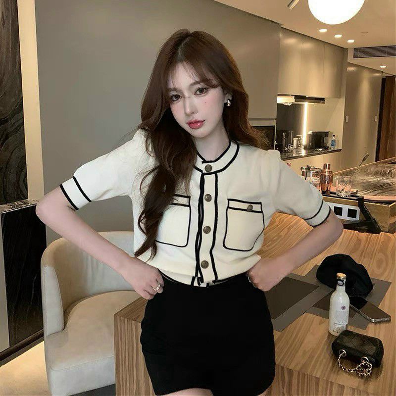 Áo croptop nữ viền đen trắng sang chảnh chất len mongtogi hai màu đen trắng hàng Quảng Châu