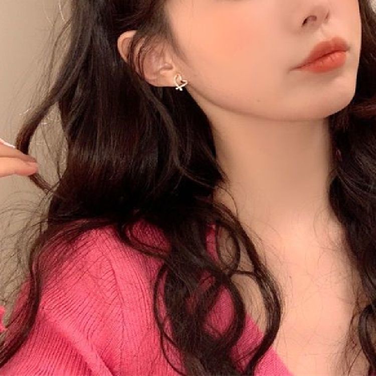 [LININ] Bông Tai Hình Trái Tim Đính Kim Cương Giả Tinh Tế Cho Nữ