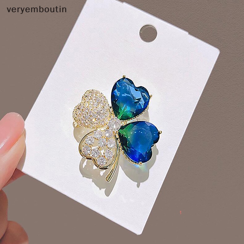 Ghim Cài Áo Hình Cỏ Bốn Lá May Mắn Đính Đá Zircon Sáng Bóng Cổ Điển Chống Rơi Vỡ Dành Cho Bạn Nữ Mặc Đầm Cưới