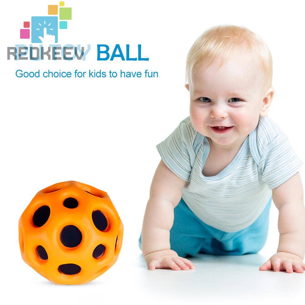 Đồ Chơi Bóng Lỗ Nhiều Màu Sắc Dễ Thương Cho Bé
