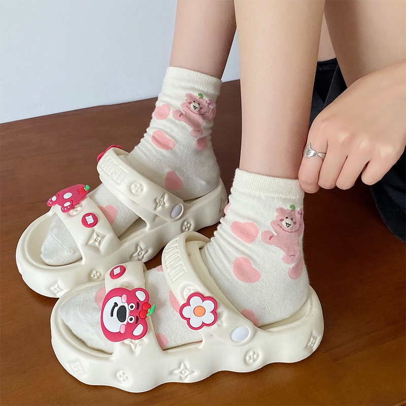 Xăng đan Hai Cách Mang Đế Mềm Nâng Chiều Cao Thoải Mái Họa Tiết Dâu Tây Hoạt Hình Phong Cách Hàn Quốc Thời Trang Cho Nữ bea