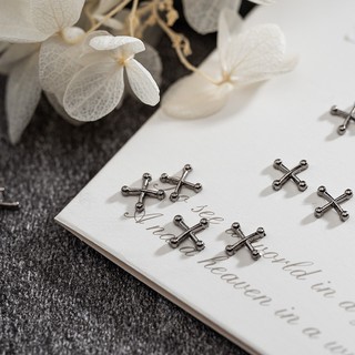 Charm đính móng hình chữ thập cá tính, charm nail y2k