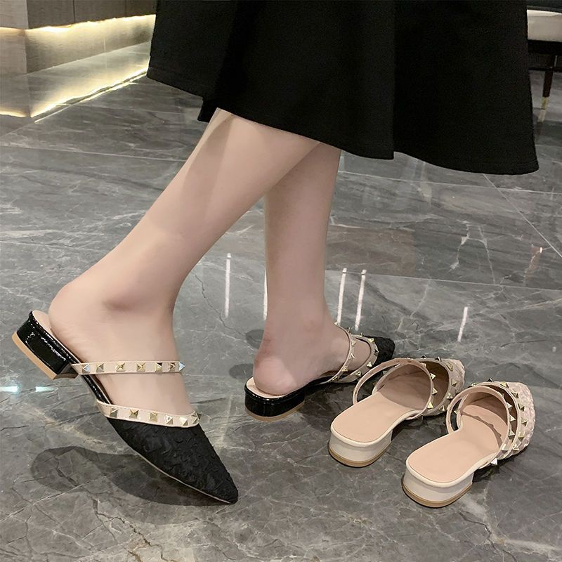 Dép Mũi Nhọn Đính Đinh Tán Thời Trang Mùa Hè Dễ Phối Đồ Dành Cho Nữ