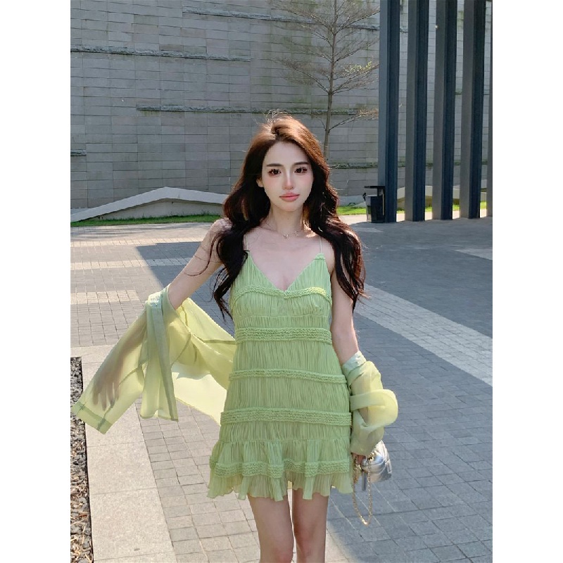 New Spice Girls casual fashion suspender dress cardigan suit backless advanced temperament dress sun-proof long sleeve chiffon shirt retro A- line dress two-piece set