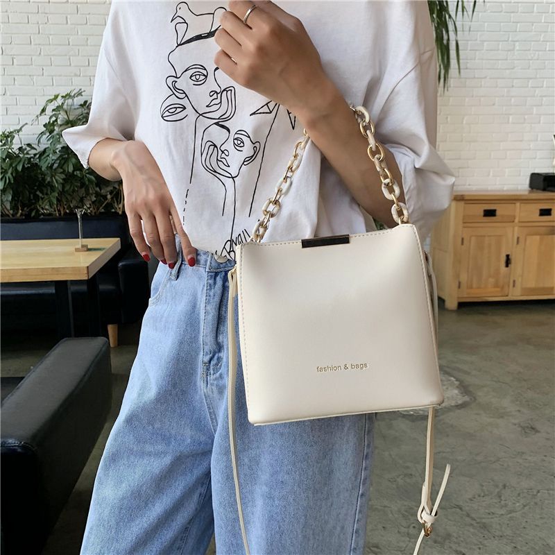 Túi Đeo Chéo Vai Phong Cách Mới Dễ Phối Đồ Hợp Thời Trang Cho Nữ