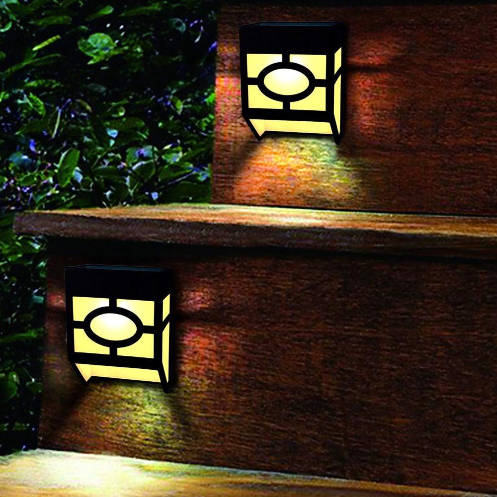 2 Đèn LED IP65 Năng Lượng Mặt Trời Chiếu Sáng Sân Vườn