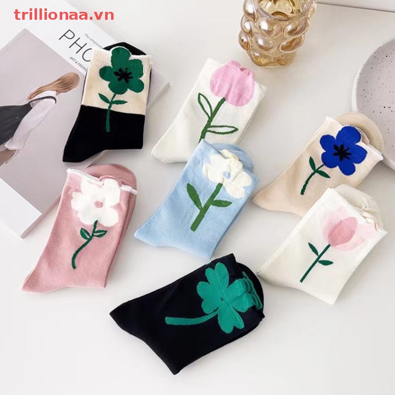 1 Đôi Tất Cổ Trung Thoáng Khí In Họa Tiết Hoạt Hình Đáng Yêu Cho Nữ