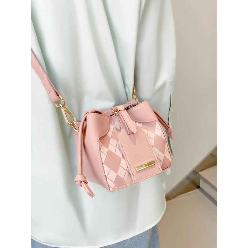 Túi Đeo Chéo Mini Màu Hồng Họa Tiết Hình Thoi Cao Cấp Thời Trang