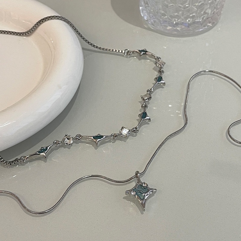 Vòng cổ Chuỗi Đôi Mặt Thánh Giá Đính Ngôi Sao Khô Bất Đối Xứng Sang Trọng Phong Cách Hip Hop