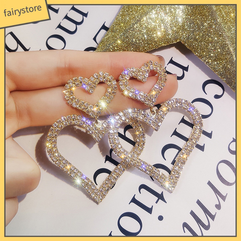 Khuyên Tai Hình Trái Tim Đính Đá Sang Trọng