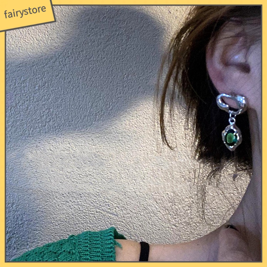 1 Đôi Bông Tai Hình Trái Tim Đính Đá Pha Lê Xanh Lá Phong Cách Retro