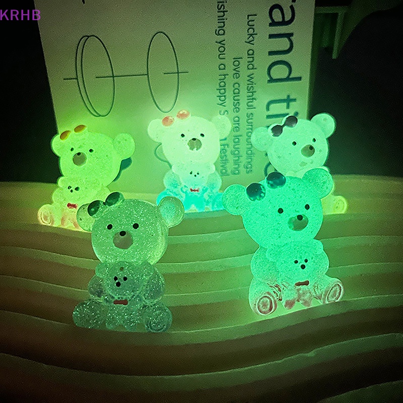 Bộ 2 Tượng Gấu Hoạt Hình Ba Chiều Bằng Nhựa Resin Màu Gradient Trang Trí Nhà Cửa / Xe Hơi Mới